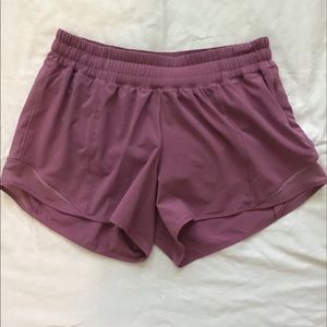 Lululemon hotty hot shorts pink 6 tall